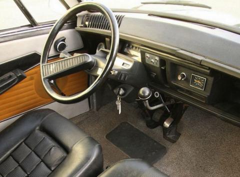 m35_1969_interieur.jpg