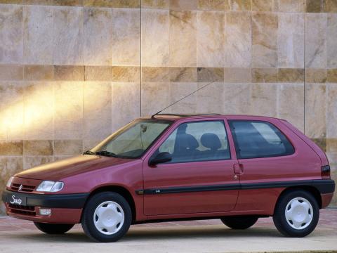 saxo_1996_remplacante_ax.jpg